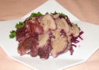 《豚肉の蒸し煮 赤キャベツ風味》
